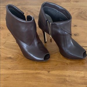 Authentic Michael Kors open toe heels / booties